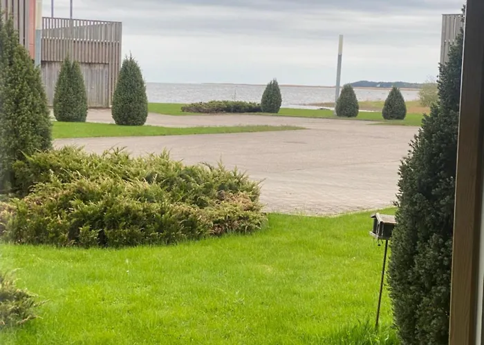 Yahtclub Apartament *